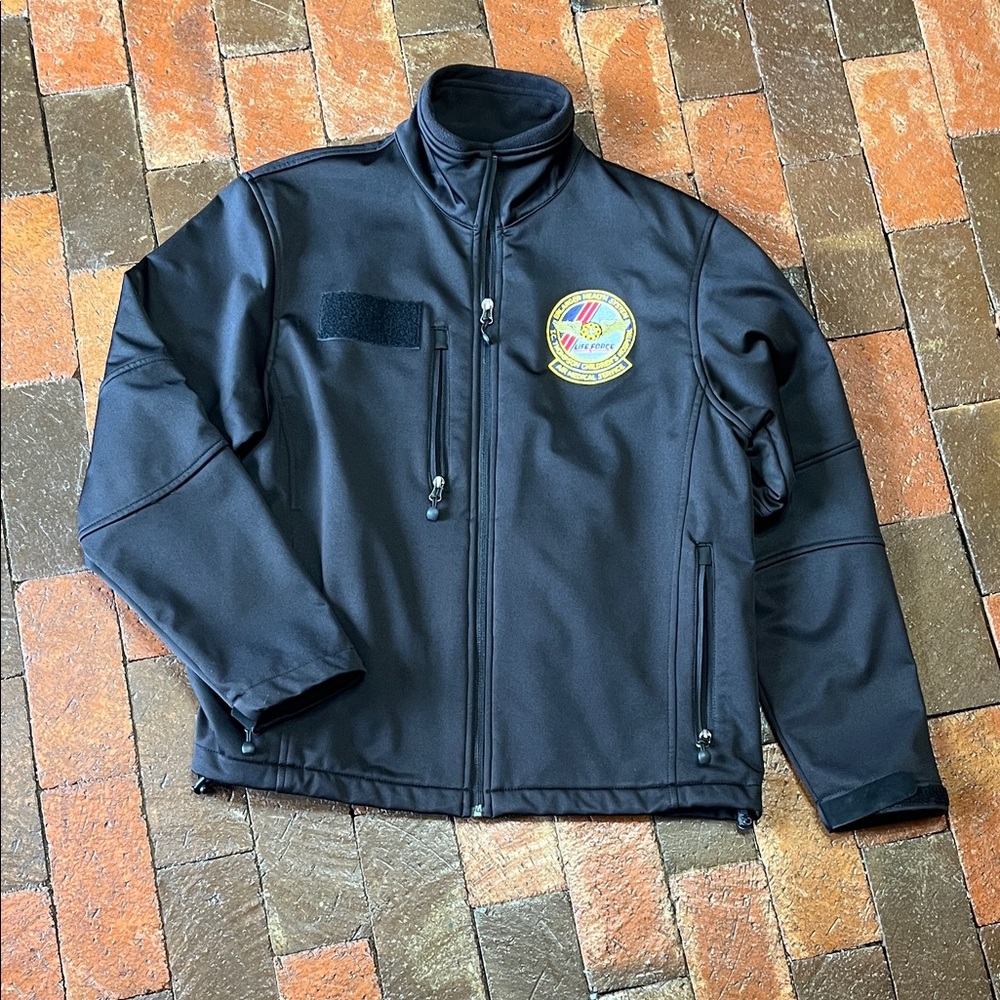 River’s End Medium black zip front EMS jacket